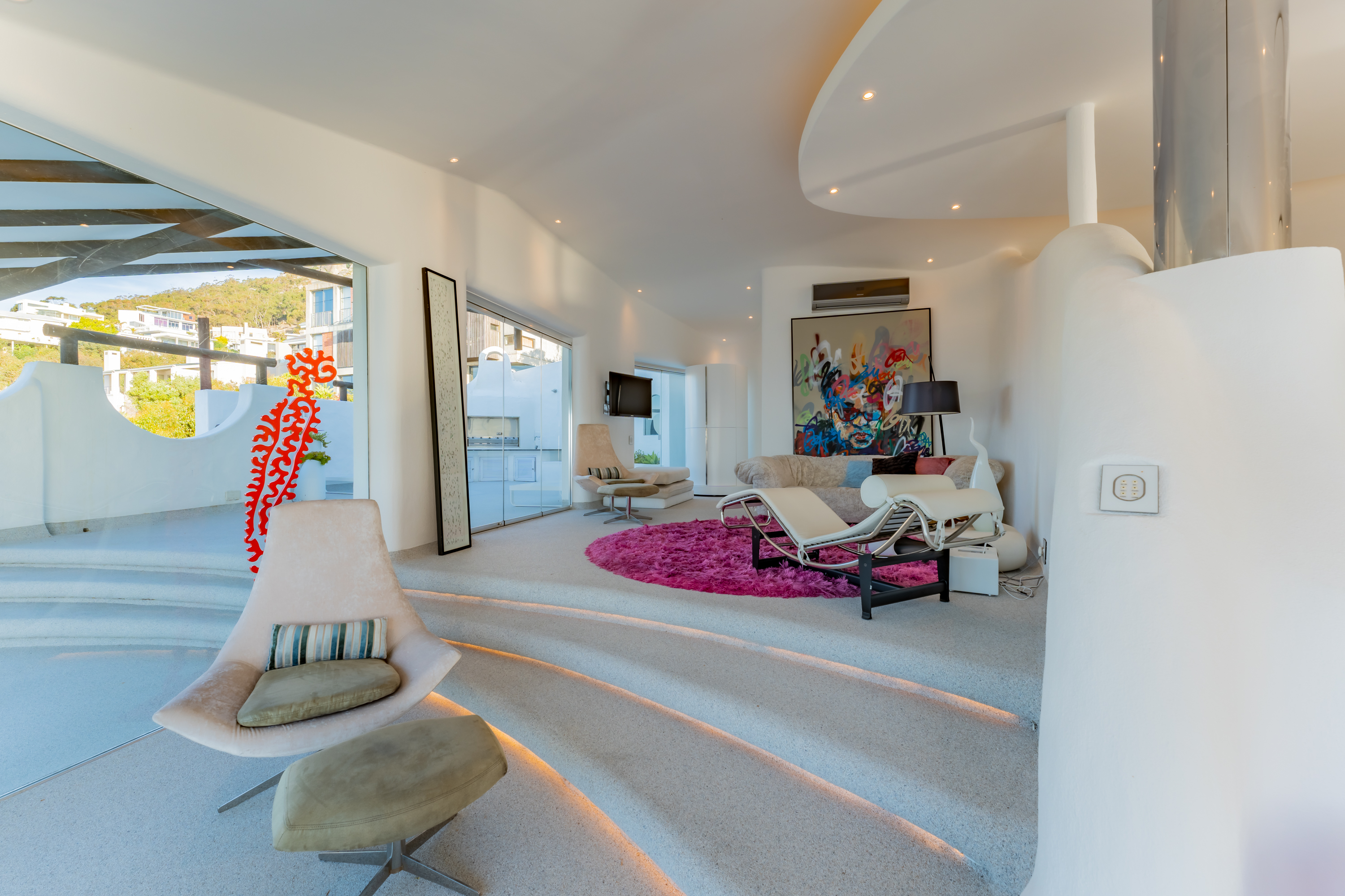 6 Bedroom Property for Sale in Bantry Bay Western Cape